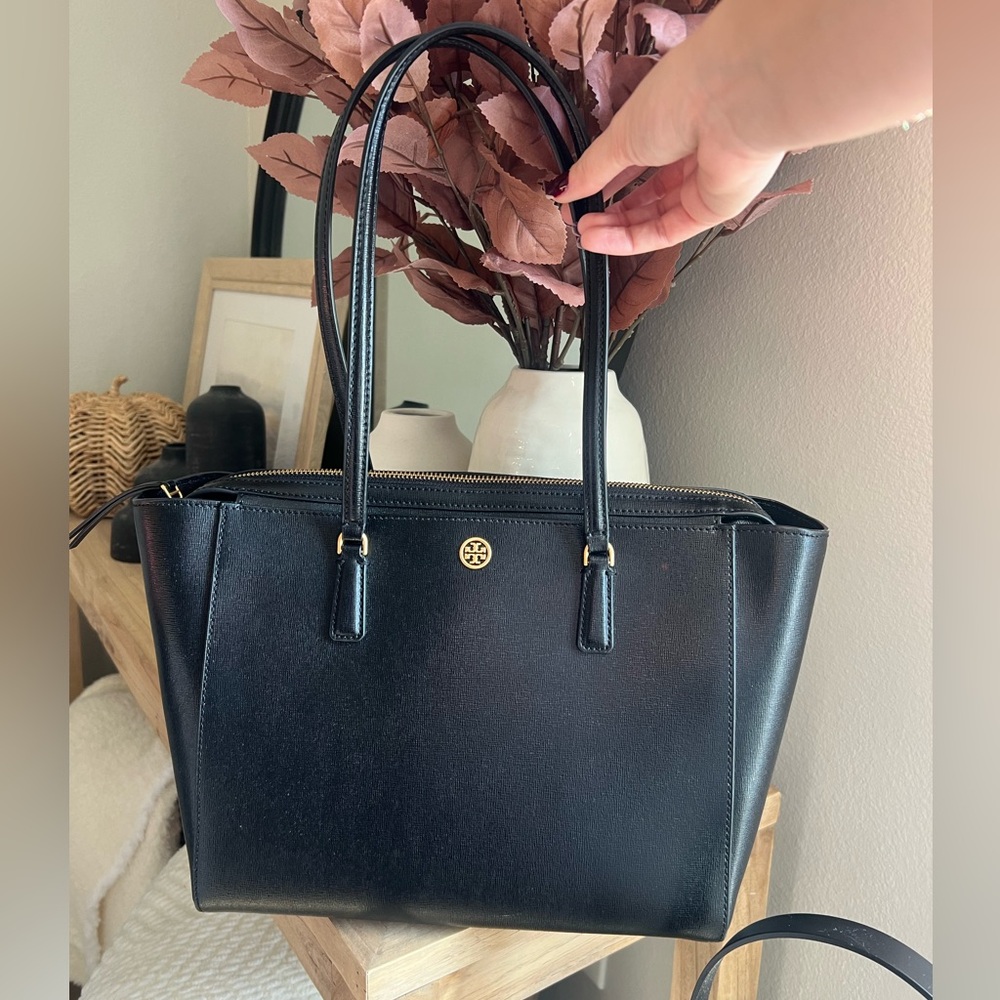 Tory Burch Emerson Medium Tote